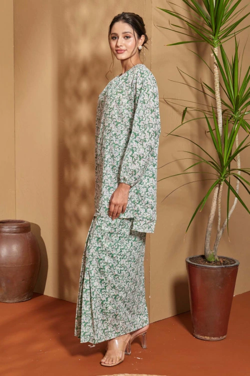 Green Nawra Embroidery Printed Modern Kurung Set