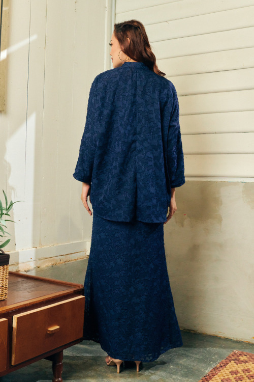 Dark Blue Azalea Cekak Musang Leaf Textured Kurung